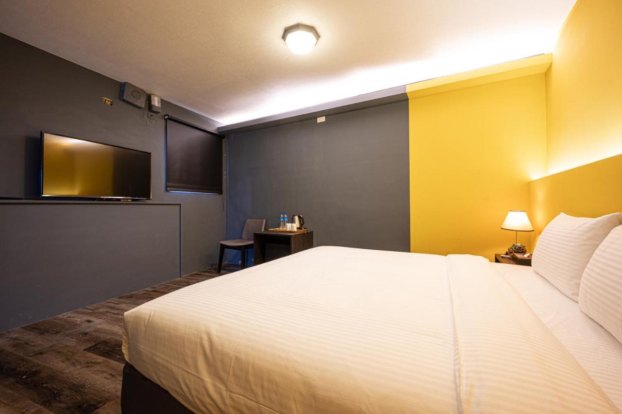 東旅驛棧 Motel เจียวซี ภายนอก รูปภาพ